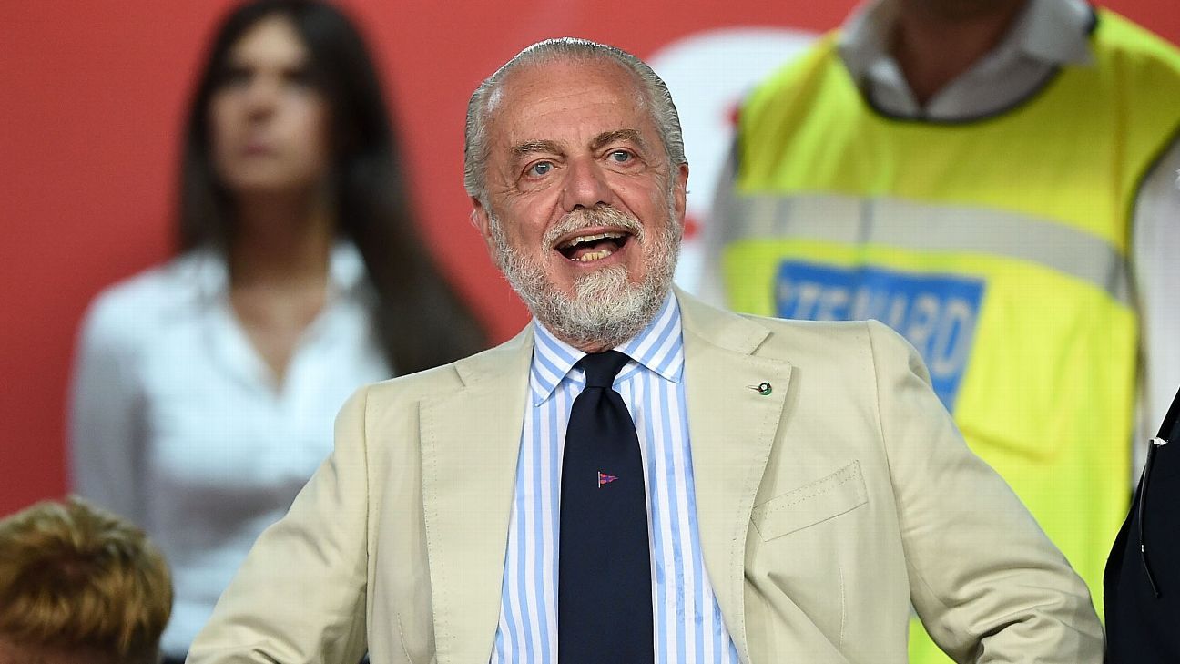 presiden Napoli kesal penjualan tiket san paolo menurun